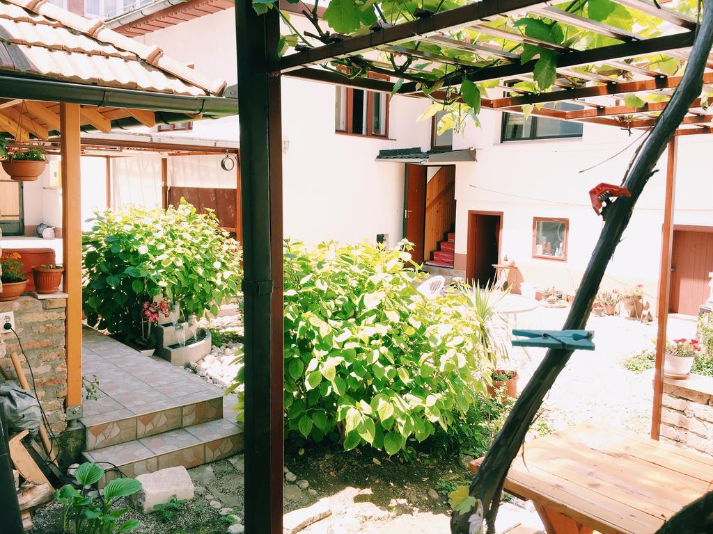 Guest House Nizama'S Place Sarajevo Exterior photo